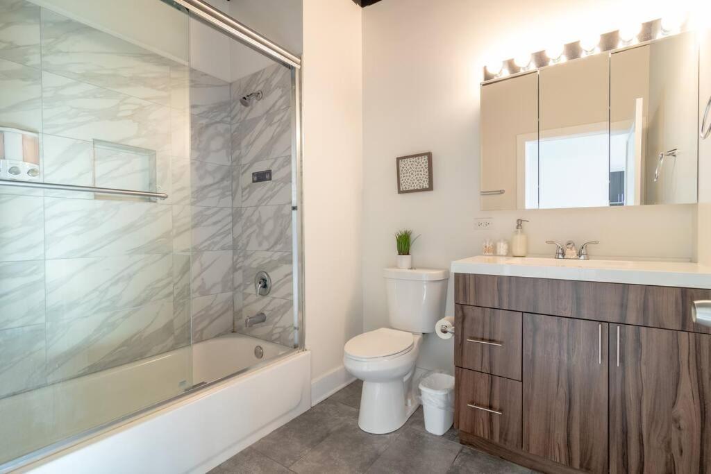 Chicago 2Br Suite Perfect For Convention And Business Trips Near Mccormick Place, Arena, Soldier Field And Grant Park Exterior photo